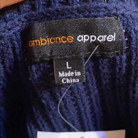 sweater - Picture 2 of 3